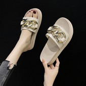 Ikdienas sieviešu čības ar sprādzi bēšā un melnā krāsā