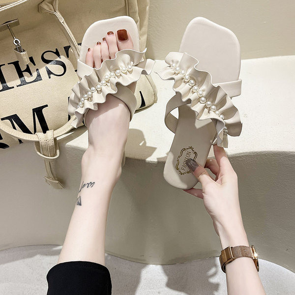 Papuci casual cu talpa plate, bucle si perle