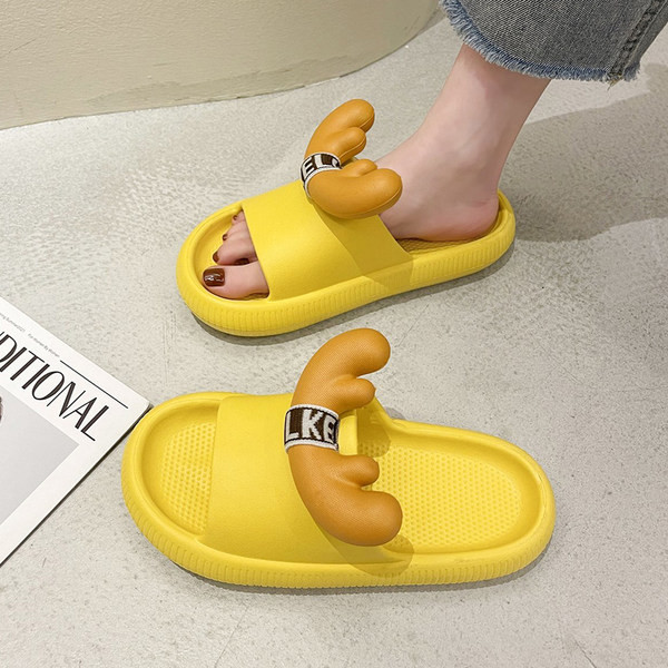 Sieviešu gumijas čības ar 3D aplikāciju