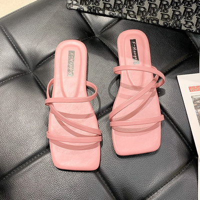 Nou model de papuci de vara cu bretele subtiri din piele ecologica