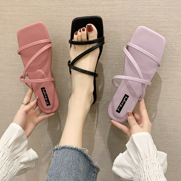 Nou model de papuci de vara cu bretele subtiri din piele ecologica