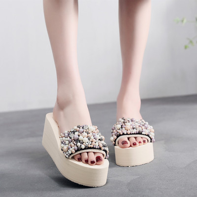 Sieviešu čības ar pērlēm un platformu vairākās krāsās