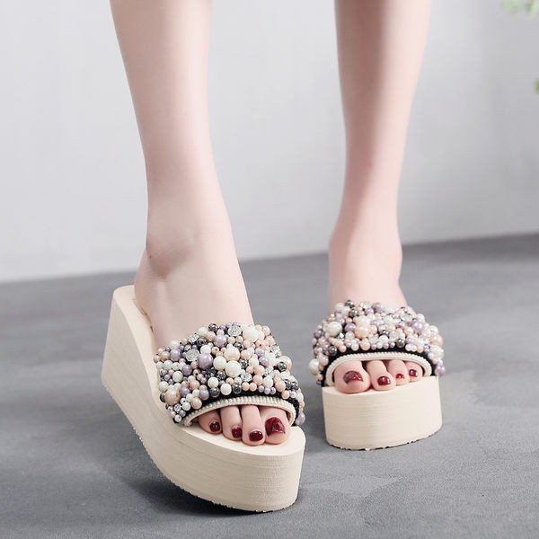 Sieviešu čības ar pērlēm un platformu vairākās krāsās