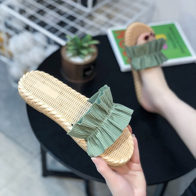 Ikdienas sieviešu čības ar plakanu zoli un lokām - vairākas krāsas