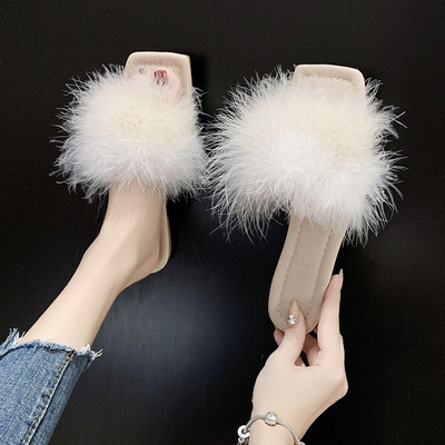 Sieviešu čības ar plakanu zoli un dūnu