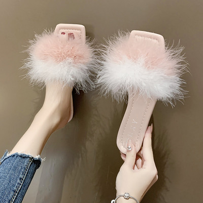 Sieviešu čības ar plakanu zoli un dūnu