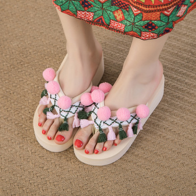 Papuci dama cu elemente 3D si platforma 5 cm