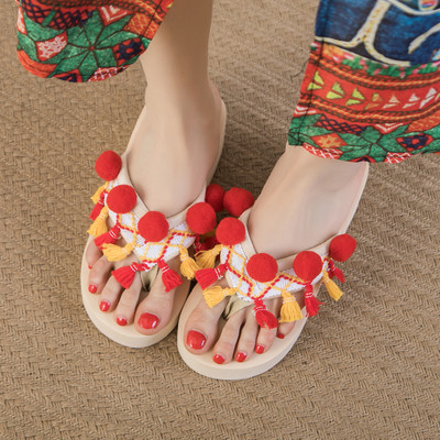 Papuci dama cu elemente 3D si platforma 5 cm