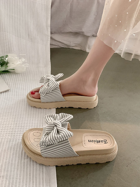 Model nou de papuci cu dungi cu panglica in trei culori