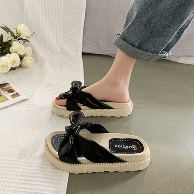 Ikdienas čības ar ādas lencēm un 4 cm zoli