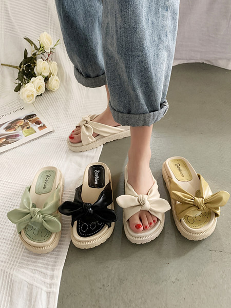 Ikdienas čības ar ādas lencēm un 4 cm zoli