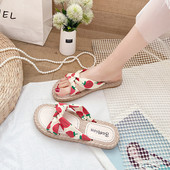 Ikdienas sieviešu čības ar aplikāciju - divu krāsu