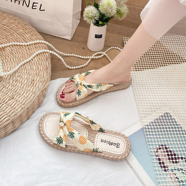 Ikdienas sieviešu čības ar aplikāciju - divu krāsu