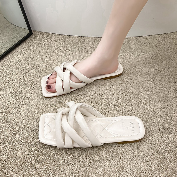 Sieviešu ikdienas kvadrātveida čības no eko ādas