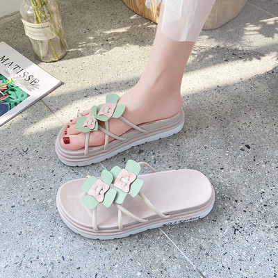 Jauns ikdienas sieviešu čību modelis ar 3D elementu un plakanu zoli