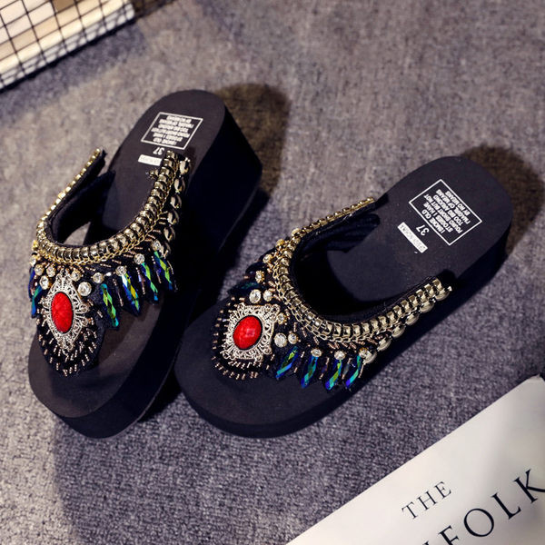 Papuci de dama intre degete cu pietre colorate