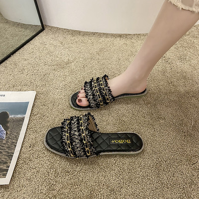 Papuci dama cu element metalic si pietre decorative