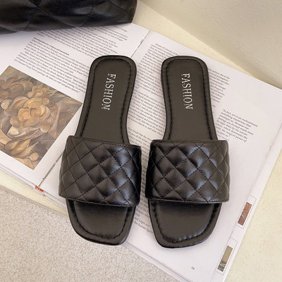 Γυναικείες παντόφλες casual από οικολογικό δέρμα - απλό μοντέλο