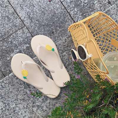 Γυναικεία καλοκαιρινά σαγιονάρες με εφαρμογή 3D