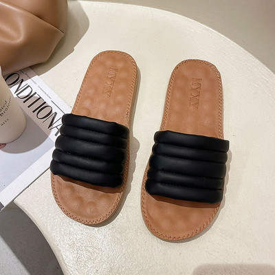 Γυναικείες παντόφλες σε τρία χρώματα και επίπεδη σόλα