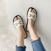 Papuci dama cu talpa plata si element metalic