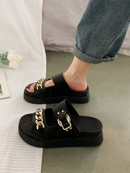 Papuci de dama din piele cu decor metalic in negru si bej