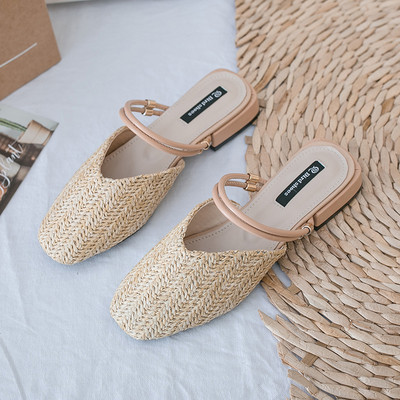 Papuci de dama inchisi cu element metalic