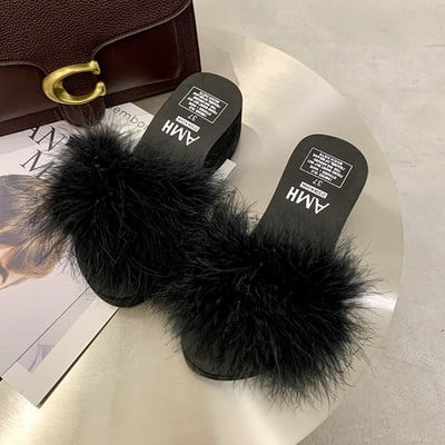 Sieviešu čības ar dūnu rotājumu