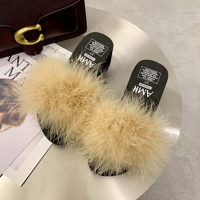 Sieviešu čības ar dūnu rotājumu