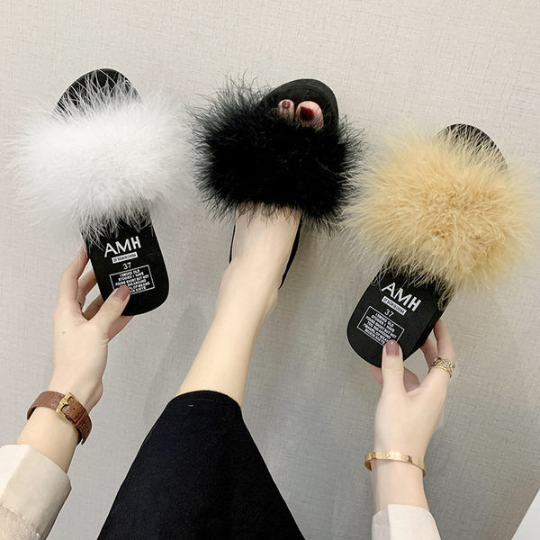 Sieviešu čības ar dūnu rotājumu