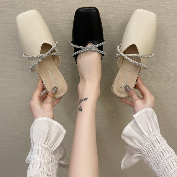 Papuci de dama din imitatie de piele cu pietre in doua culori