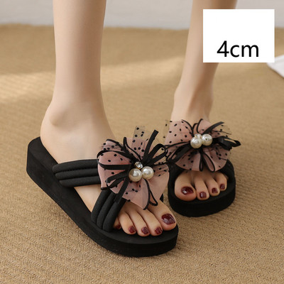 Papuci de dama actuali cu panglica si perle