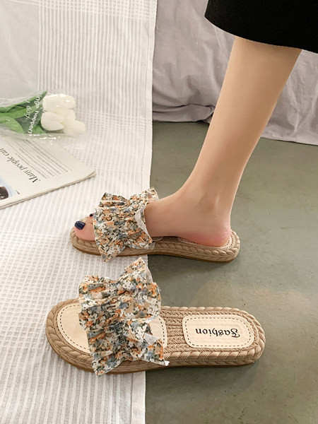 Model nou de papuci casual dama cu model floral si talpa plata in mai multe culori