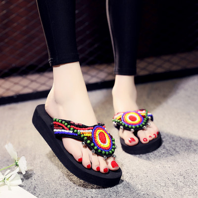 Γυναικείες παντόφλες με πλατφόρμα 6 cm ή 8 cm και χρωματιστές χάντρες