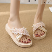 Papuci de damă cu platformă și flori 3D