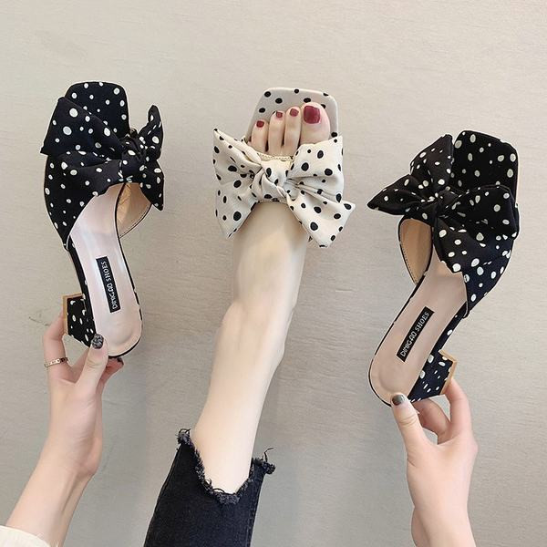 Model nou de papuci din material textil cu toc jos