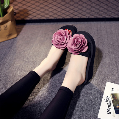 Papuci dama cu talpa de 6 cm si decor trandafiri