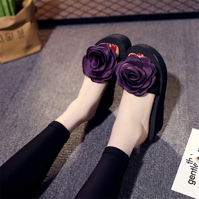 Papuci dama cu talpa de 6 cm si decor trandafiri