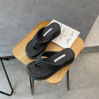 Γυναικείες casual παντόφλες σε διάφορα χρώματα