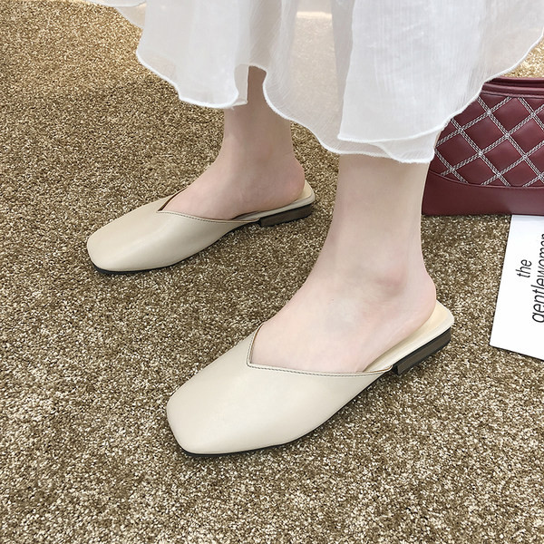 Papuci de dama inchisi din piele ecologica cu toc inalt de 3 cm