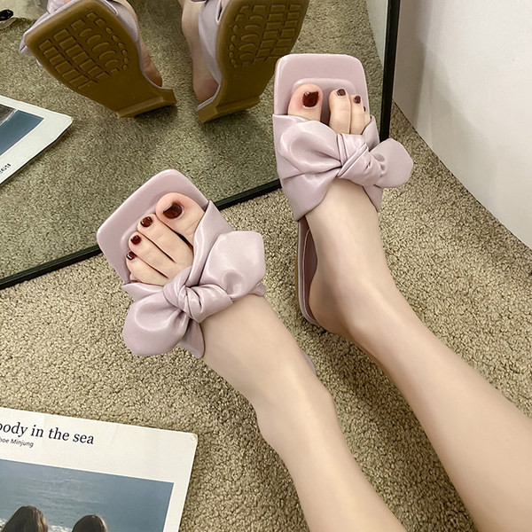 Papuci de dama din imitatie de piele cu panglica