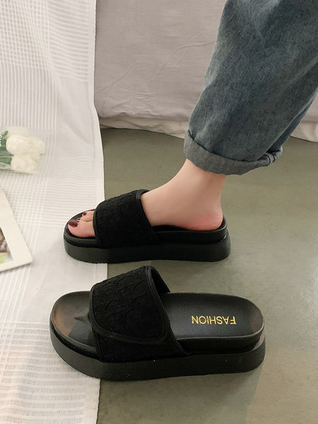 Παντόφλες μοντέρνες γυναίκες με επίπεδη σόλα -κλασικό μοντέλο