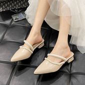 Papuci de damă ascuțiți cu perle