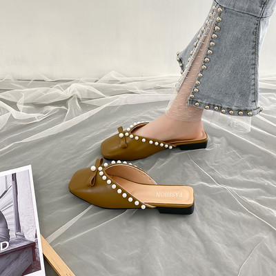 Sieviešu kvadrātveida čības ar lenti un pērlēm