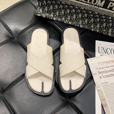 Papuci casual cu bretele incrucisate din piele ecologica pentru femei