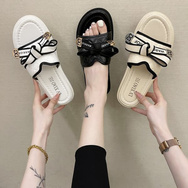 Sieviešu čības trīs krāsās ar lentīti un plakanu zoli