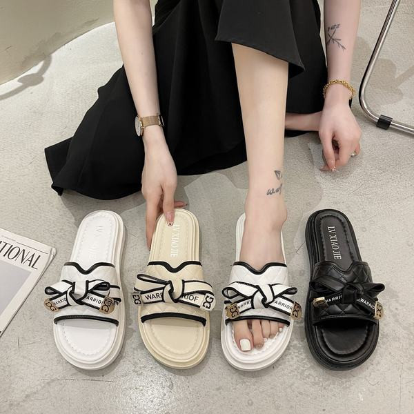 Sieviešu čības trīs krāsās ar lentīti un plakanu zoli