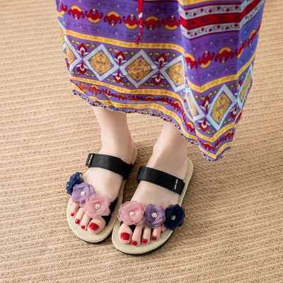 Γυναικείες καθημερινές παντόφλες με λουλούδια 3D