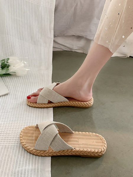 Model nou de papuci casual dama cu bretele incrucisate