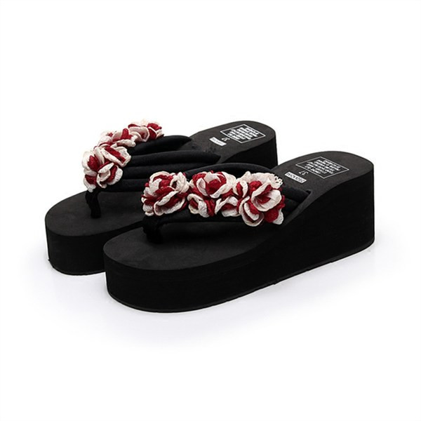 Sieviešu ikdienas čības ar 3D ziediem - vairākās krāsās